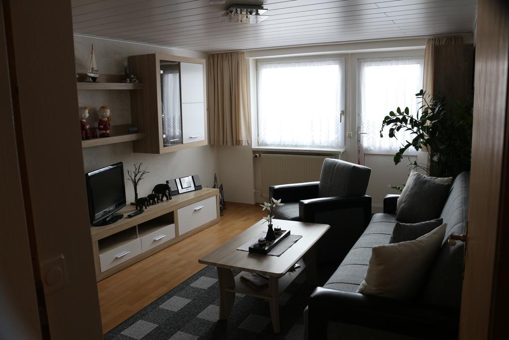 Ruegenurlaub 1 Apartment Bergen Auf Rugen Luaran gambar